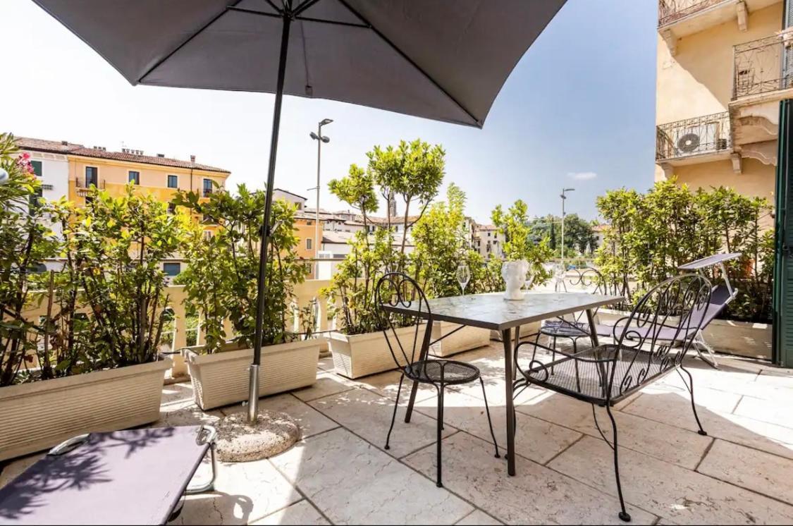 Apartment Juliet's Terrace Free Park Verona