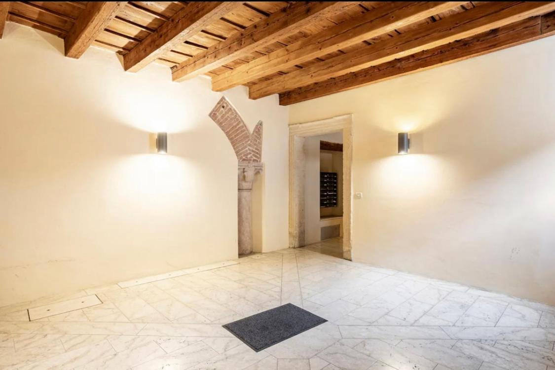 Juliet's Terrace Free Park Apartment Verona